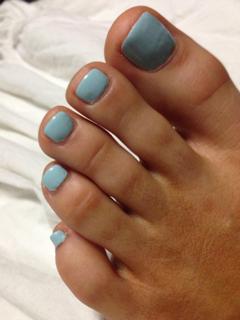 Emma Lovett feet photo thumbnail