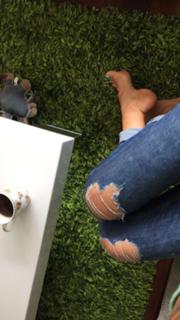 Emma Lovett feet photo thumbnail