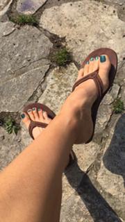 Emma Lovett feet photo thumbnail