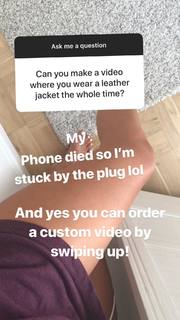 Emma Lovett feet photo thumbnail