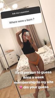 Emma Lovett feet photo thumbnail