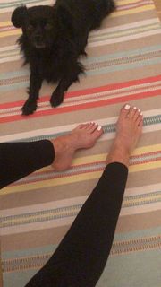 Emma Lovett feet photo thumbnail