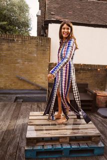 Emma Mackey feet photo thumbnail