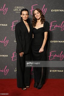 Emma Mackey feet photo thumbnail