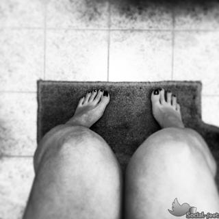 Emma Marrone feet photo thumbnail