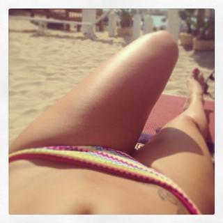 Emma Marrone feet photo thumbnail