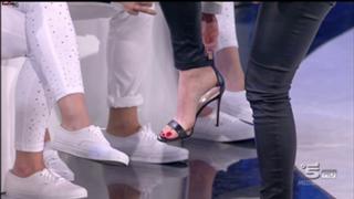 Emma Marrone feet photo thumbnail