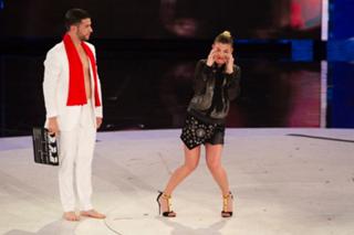 Emma Marrone feet photo thumbnail