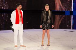 Emma Marrone feet photo thumbnail
