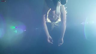 Emma Marrone feet photo thumbnail
