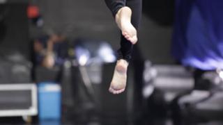 Emma Marrone feet photo thumbnail