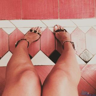 Emma Marrone feet photo thumbnail
