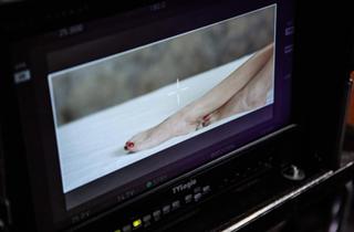 Emma Marrone feet photo thumbnail