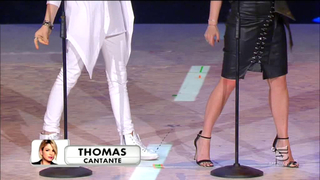 Emma Marrone feet photo thumbnail