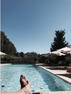Emma Marrone feet photo thumbnail