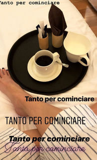 Emma Marrone feet photo thumbnail