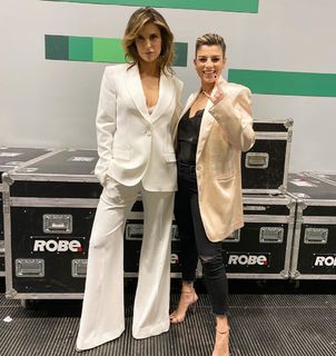 Emma Marrone feet photo thumbnail