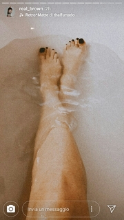 Emma Marrone feet photo thumbnail