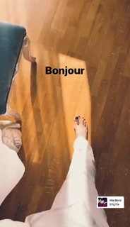 Emma Marrone feet photo thumbnail