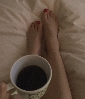 Emma Marrone feet photo thumbnail