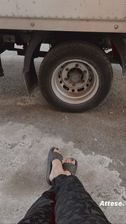 Emma Marrone feet photo thumbnail