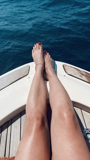 Emma Marrone feet photo thumbnail