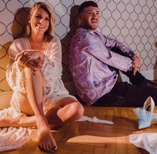 Emma Marrone feet photo thumbnail