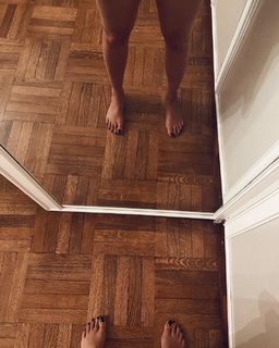 Emma Marrone feet photo thumbnail