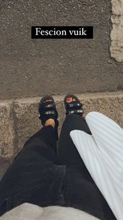 Emma Marrone feet photo thumbnail