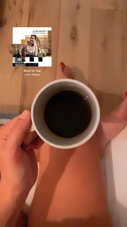 Emma Marrone feet photo thumbnail