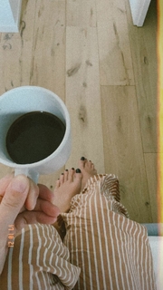 Emma Marrone feet photo thumbnail