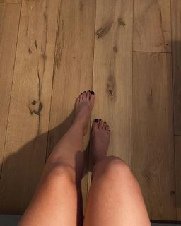 Emma Marrone feet photo thumbnail