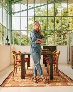 Emma Marrone feet photo thumbnail