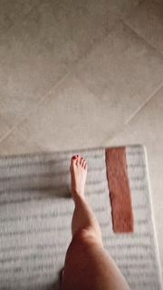 Emma Marrone feet photo thumbnail