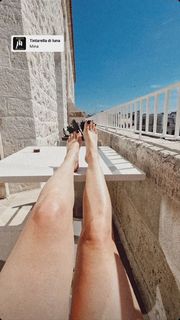 Emma Marrone feet photo thumbnail