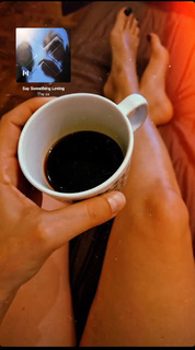 Emma Marrone feet photo thumbnail