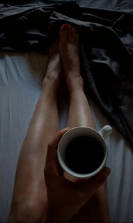 Emma Marrone feet photo thumbnail