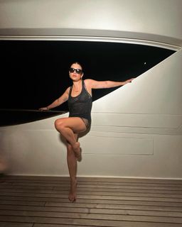 Emma Marrone feet photo 3