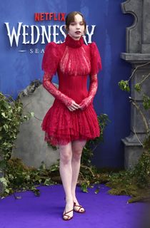 Emma Myers feet photo thumbnail