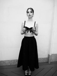 Emma Myers feet photo thumbnail