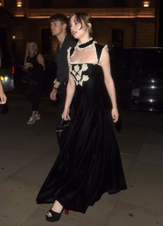 Emma Myers feet photo thumbnail