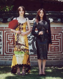 Emma Myers feet photo thumbnail