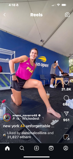 Emma Navarro feet photo 3