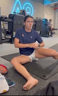 Emma Navarro feet photo 15