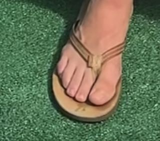 Emma Navarro feet photo 1