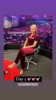 Emma Paton feet photo 14