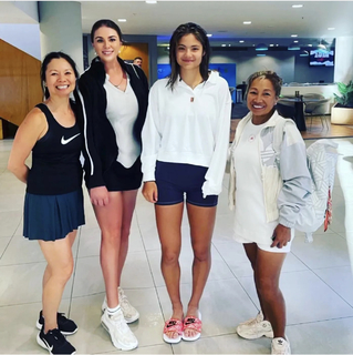 Emma Raducanu feet photo thumbnail