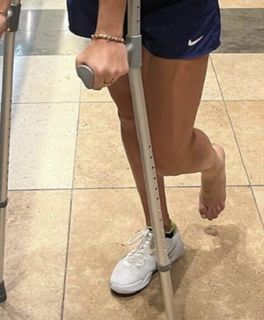 Emma Raducanu feet photo 3