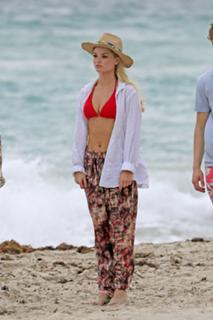 Emma Rigby feet photo thumbnail