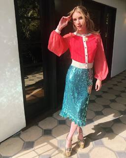 Emma Roberts feet photo thumbnail
